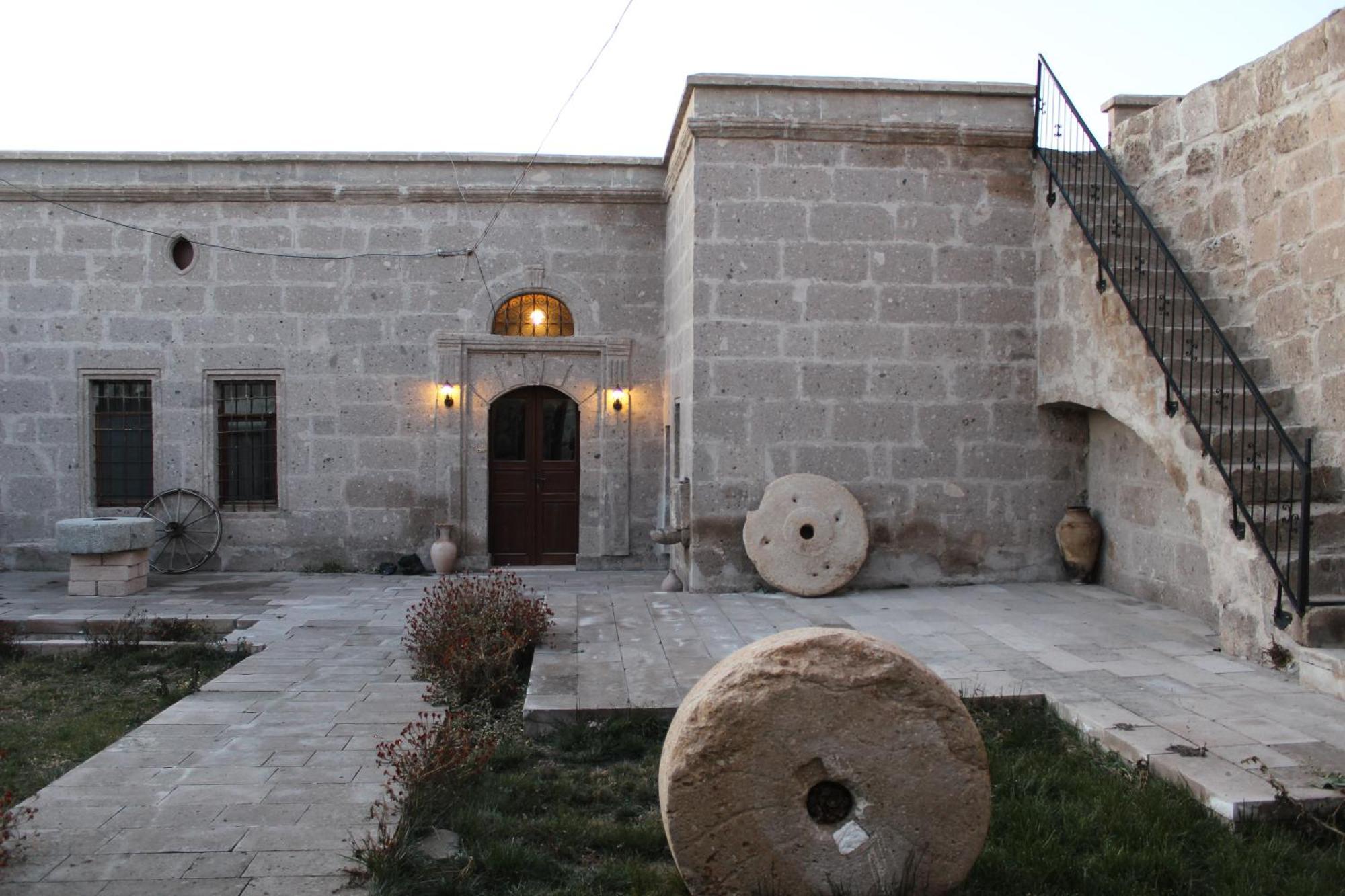 Kapadokya Ihlara Konaklari Mayaoglu Konak Guzelyurt Exterior foto